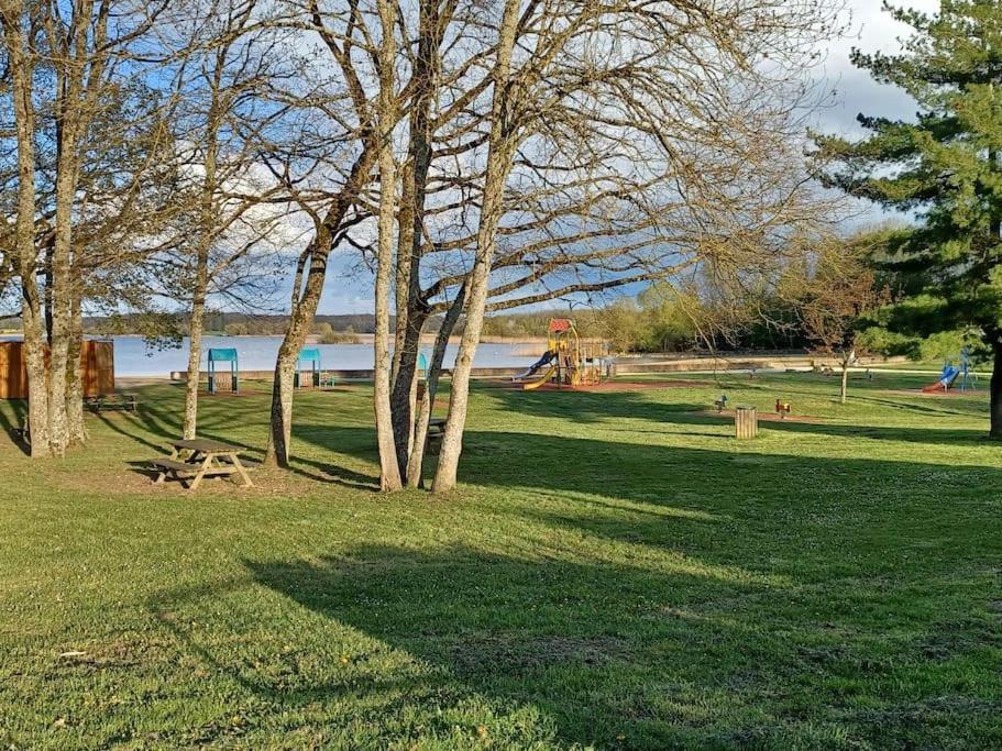 La Maison Bleu Du Lac De Celine Giffaumont-Champaubert Εξωτερικό φωτογραφία